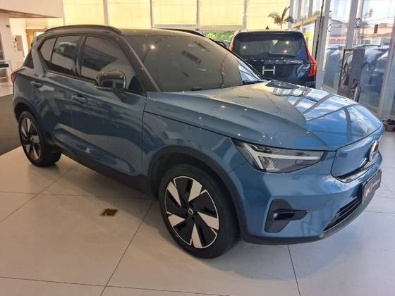 VOLVO XC40 P6 RECHARGE ELECTRIC PLUS VOLVO XC40 P6 RECHARGE ELECTRIC PLUS